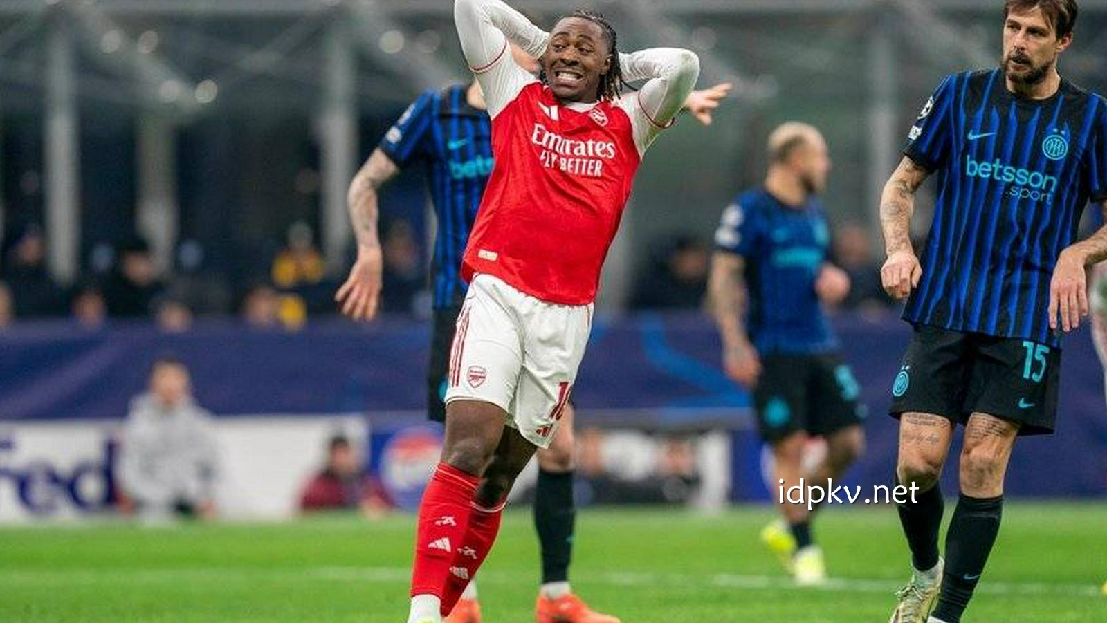 BB体育热点资讯 - 欧冠-7战7胜！热苏斯双响约克雷斯世界波 阿森纳3-1国米