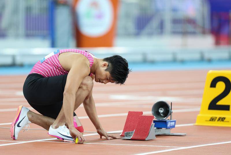 BB体育行业洞察:黄种人的骄傲!36岁苏炳添宣布退役|9秒83证明一切皆有可能 BB体育行业洞察:黄种人的骄傲!36岁苏炳添宣布退役|9秒83证明一切皆有可能