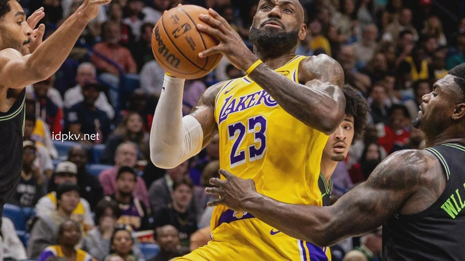 BB体育专业分析：数据帝｜30+8+8+2！詹皇刷新NBA纪录 猛将轰42分创一项队史第一