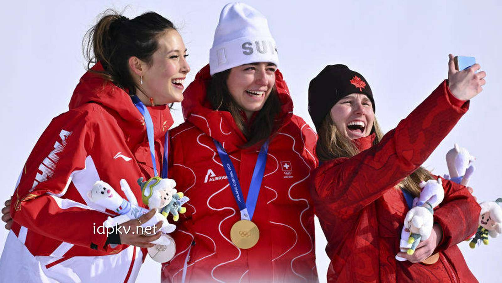 BB体育热点资讯 - 谷爱凌回应美国选手争议｜体育应该成为团结的通用语言